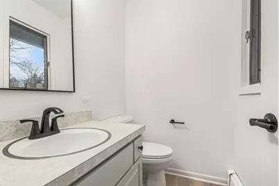 323 Chicago Road, Oswego, IL 60543 - Photo 19