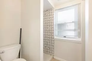 933 Columbia Ct, Carol Stream, IL 60188 - Photo 15