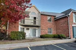1371 Cunat Ct, Lake in the Hills, IL 60156 - Photo 1