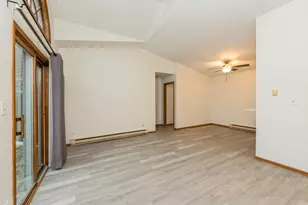 1371 Cunat Ct, Lake in the Hills, IL 60156 - Photo 9