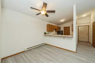 1371 Cunat Ct, Lake in the Hills, IL 60156 - Photo 5