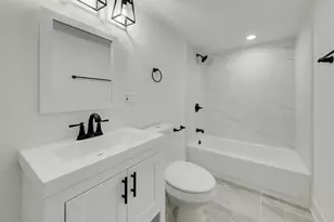 2453 N Mozart St, Chicago, IL 60647 - Photo 13