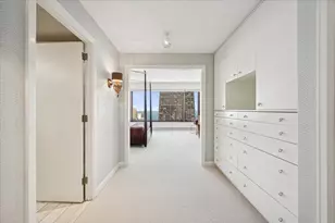 161 E Chicago Ave, Chicago, IL 60611 - Photo 23