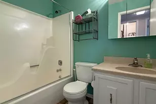 1211 48th Ave, East Moline, IL 61244 - Photo 15