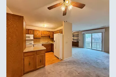 1211 48th Avenue #31, East Moline, IL 61244 - Photo 7