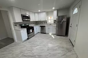 11333 S Edbrooke Ave, Chicago, IL 60628 - Photo 7