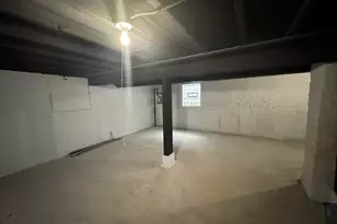 11333 S Edbrooke Ave, Chicago, IL 60628 - Photo 21