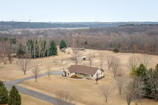 754 E Equestrian Pointe Dr, Oregon, IL 61061 - Photo 51