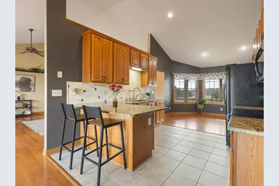 754 E Equestrian Pointe Drive, Oregon, IL 61061 - Photo 5