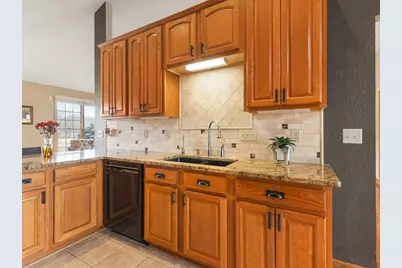 754 E Equestrian Pointe Drive, Oregon, IL 61061 - Photo 5