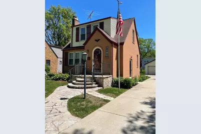325 Columbia Avenue, Des Plaines, IL 60016 - Photo 1