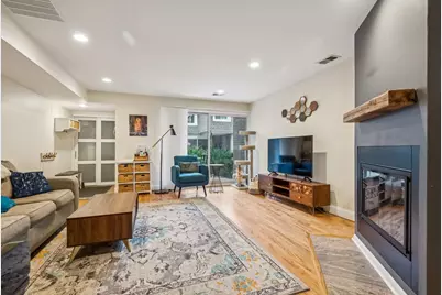 1627 W Belle Plaine Avenue, Chicago, IL 60613 - Photo 5