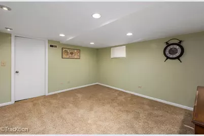 [Address not provided], Downers Grove, IL 60515 - Photo 13