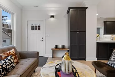 4546 N Knox Avenue, Chicago, IL 60630 - Photo 17