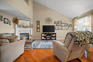 3509 Ballyford Dr, Bloomington, IL 61704 - Photo 9