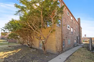 8624 S Maryland Ave, Chicago, IL 60619 - Photo 3