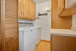 613 Tanglewood Dr, Streamwood, IL 60107 - Photo 15