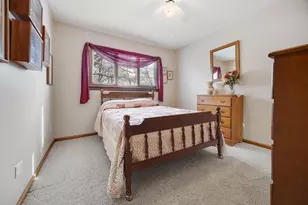 613 Tanglewood Dr, Streamwood, IL 60107 - Photo 13