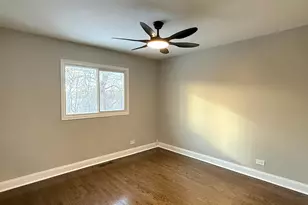 4490 Capstan Dr, Hoffman Estates, IL 60192 - Photo 15