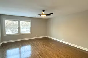 4490 Capstan Dr, Hoffman Estates, IL 60192 - Photo 11