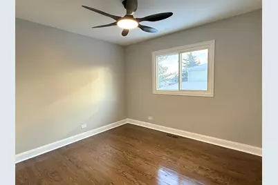 4490 Capstan Drive, Hoffman Estates, IL 60192 - Photo 19