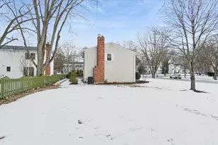 1123 Millrace Ln, Naperville, IL 60565 - Photo 19