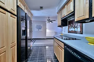 745 Whalom Ln, Schaumburg, IL 60173 - Photo 25