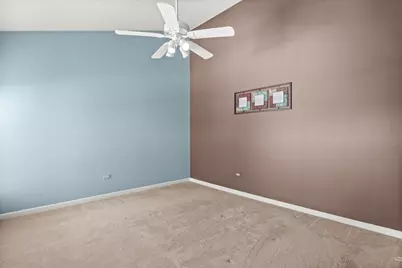 1146 Falcon Ridge Drive, Elgin, IL 60124 - Photo 31