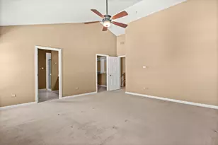 1146 Falcon Ridge Dr, Elgin, IL 60124 - Photo 27