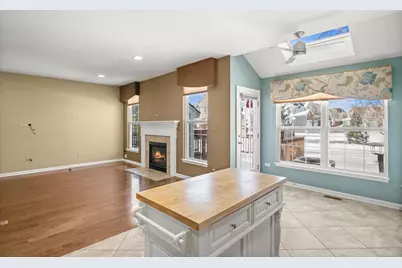 1146 Falcon Ridge Drive, Elgin, IL 60124 - Photo 17