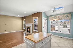 1146 Falcon Ridge Dr, Elgin, IL 60124 - Photo 17