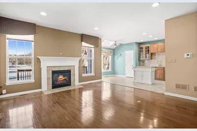 1146 Falcon Ridge Drive, Elgin, IL 60124 - Photo 9