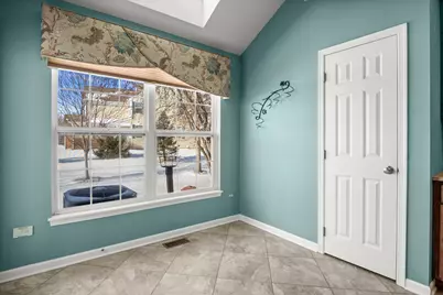 1146 Falcon Ridge Drive, Elgin, IL 60124 - Photo 19