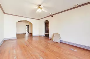 3829 W Gladys Ave, Chicago, IL 60624 - Photo 7