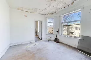 3829 W Gladys Ave, Chicago, IL 60624 - Photo 25