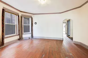 3829 W Gladys Ave, Chicago, IL 60624 - Photo 9