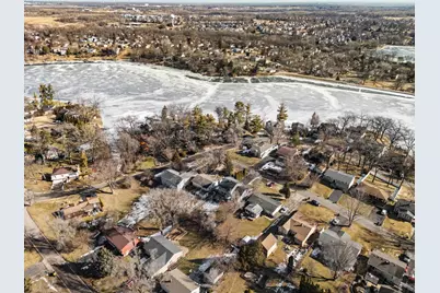 119 Lake Drive, Lake in the Hills, IL 60156 - Photo 29