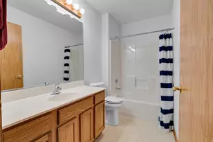 623 Hampshire Dr, Hampshire, IL 60140 - Photo 15