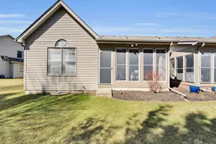 623 Hampshire Dr, Hampshire, IL 60140 - Photo 41