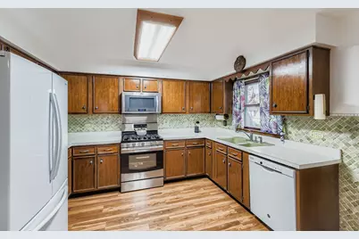 517 E Weathersfield Way, Schaumburg, IL 60193 - Photo 7