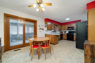 7605 Meander Dr, Rockford, IL 61107 - Photo 19