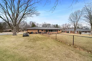 7605 Meander Dr, Rockford, IL 61107 - Photo 41