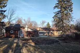 1811 Oregon Ave, Rockford, IL 61108 - Photo 9