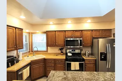 1811 Oregon Avenue, Rockford, IL 61108 - Photo 19