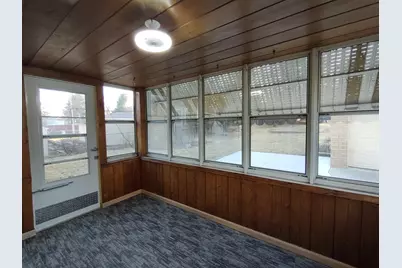 1811 Oregon Avenue, Rockford, IL 61108 - Photo 27