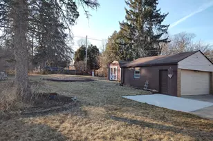 1811 Oregon Ave, Rockford, IL 61108 - Photo 7