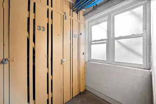 6835 N Seeley Ave, Chicago, IL 60645 - Photo 15