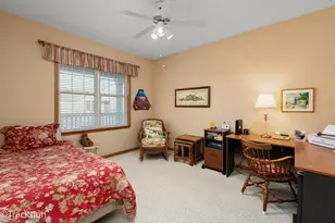 21456 Wolf Lake Way, Crest Hill, IL 60403 - Photo 11