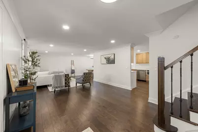 526 S Springinsguth Road, Schaumburg, IL 60193 - Photo 3