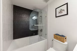 526 S Springinsguth Rd, Schaumburg, IL 60193 - Photo 35